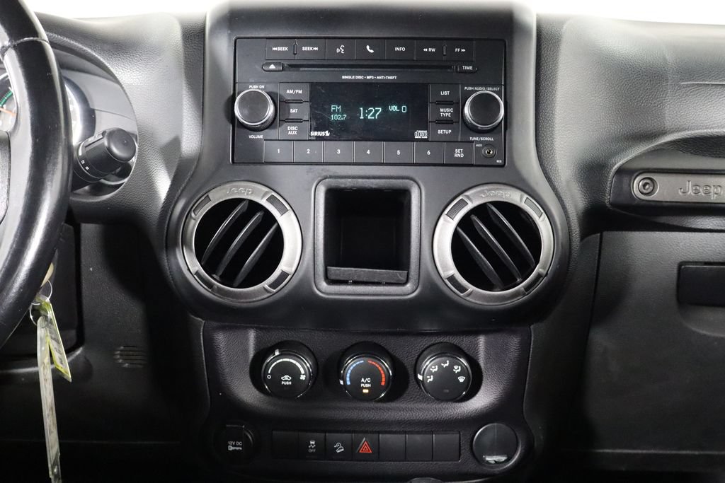 Used 2014 Jeep Wrangler Unlimited Sport w/ Connectivity Group AWD/4WD image 22