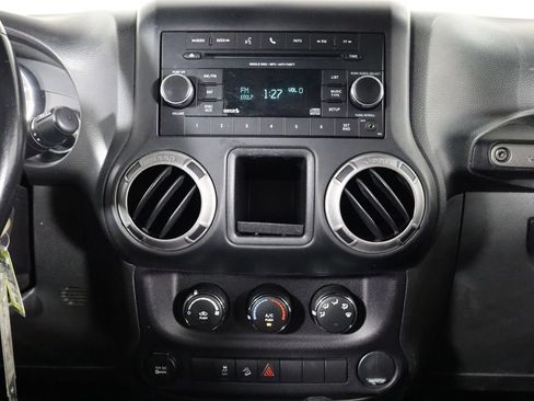 Used 2014 Jeep Wrangler Unlimited Sport w/ Connectivity Group AWD/4WD image 22