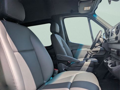 New 2026 Mercedes-Benz Sprinter 2500 image 7