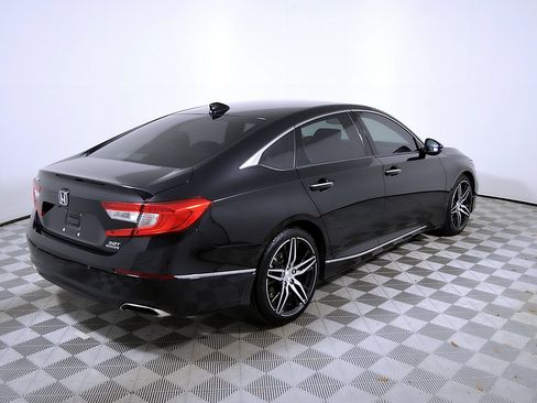 Used 2021 Honda Accord Touring image 7