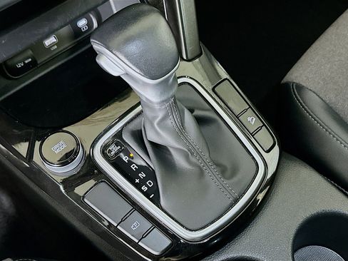 Used 2025 Kia Seltos S FWD image 25