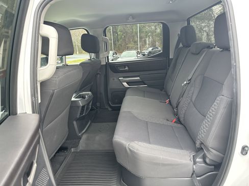 Used 2022 Toyota Tundra SR5 w/ SR5 Convenience Package image 30
