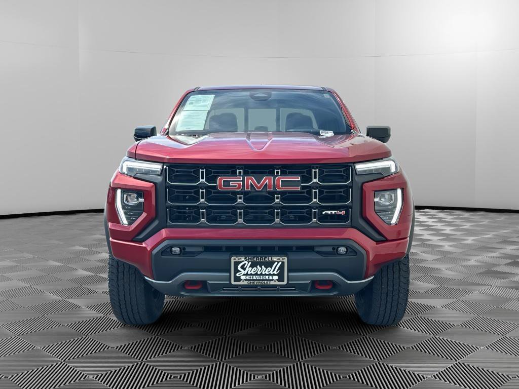 Used 2024 GMC Canyon AT4 w/ AT4 Premium Package AWD/4WD image 2