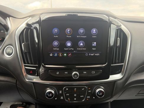 Used 2021 Chevrolet Traverse LT AWD/4WD image 6