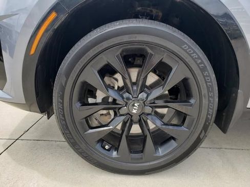 Used 2021 Kia Sorento EX AWD/4WD image 28
