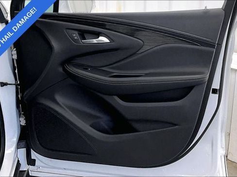 Used 2018 Buick Envision Essence FWD image 21