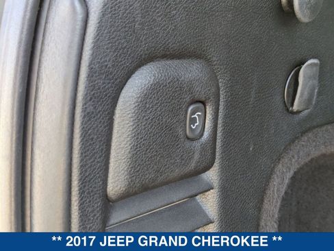 Used 2017 Jeep Grand Cherokee Summit image 14