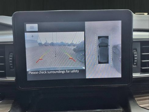 Used 2020 Ford Explorer Limited RWD image 17