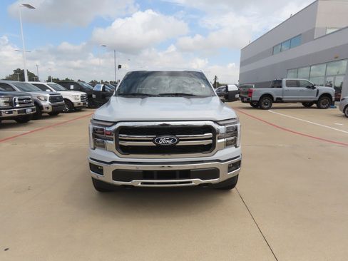 Used 2025 Ford F150 Lariat w/ Equipment Group 502A High AWD/4WD image 5