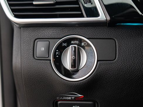 Used 2018 Mercedes-Benz GLE 43 AMG 4MATIC w/ Premium 3 Package image 37