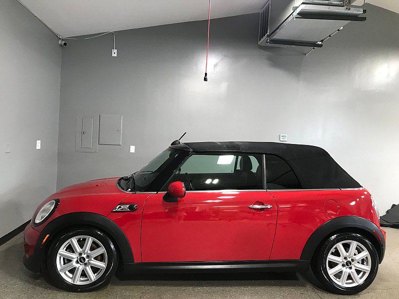 Used 2013 MINI Cooper S w/ Technology Pkg 2 FWD image 12