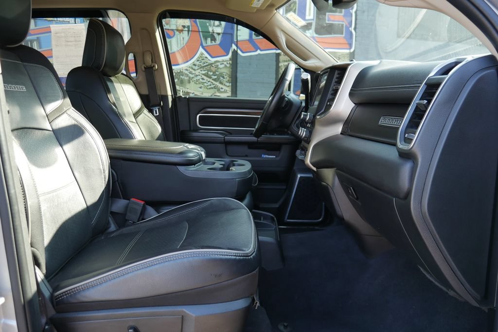 Used 2022 RAM 2500 Laramie AWD/4WD image 7