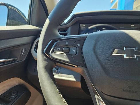 New 2027 Chevrolet Bolt LT w/ Comfort Package FWD image 33