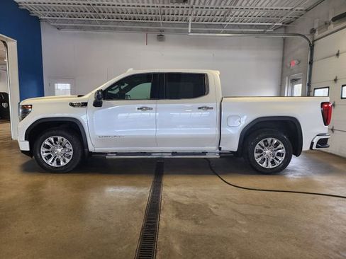 Used 2024 GMC Sierra 1500 Denali image 1