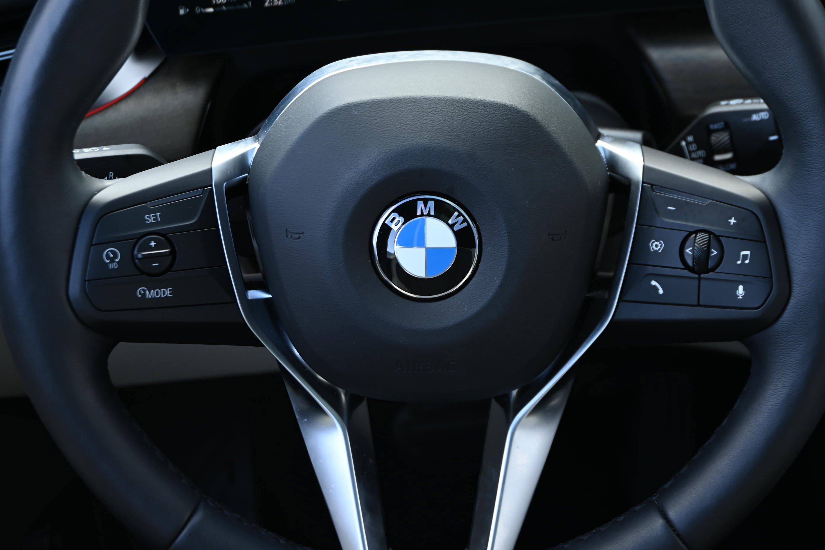Used 2026 BMW X1 xDrive28i AWD/4WD image 31