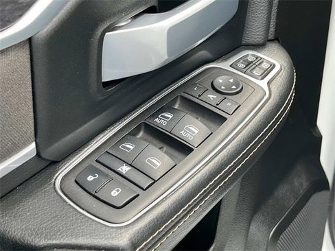 Used 2024 RAM 3500 Big Horn image 30