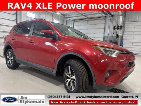 Used 2017 Toyota RAV4 XLE image 12