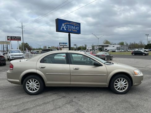Used 2002 Chrysler Sebring LXi image 5