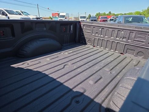 Used 2026 Ford F250 Lariat w/ Tremor Off-Road Package AWD/4WD image 7