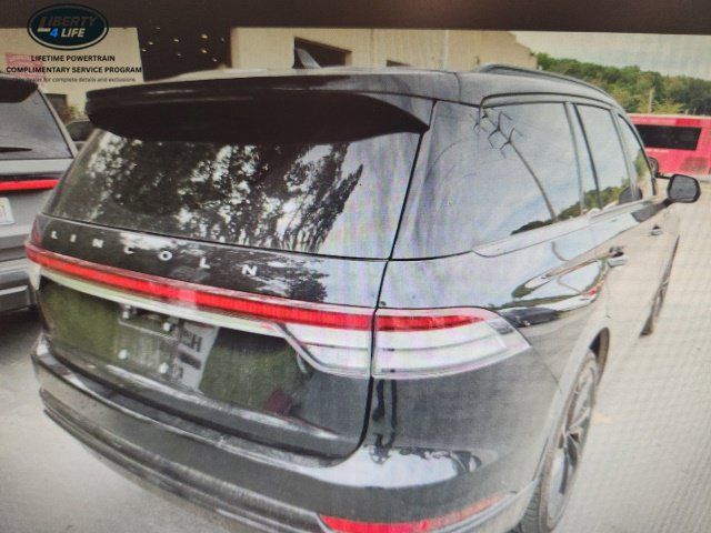 Used 2023 Lincoln Aviator Reserve w/ Jet Package AWD/4WD image 3