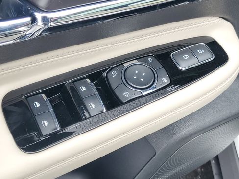 New 2026 Lincoln Corsair Premiere image 10