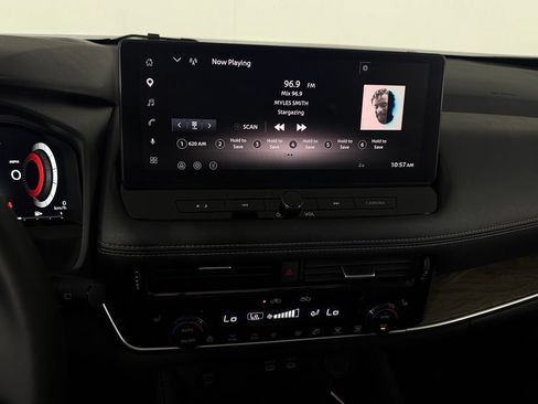 Used 2025 Nissan Rogue Platinum w/ Tech Package FWD image 20