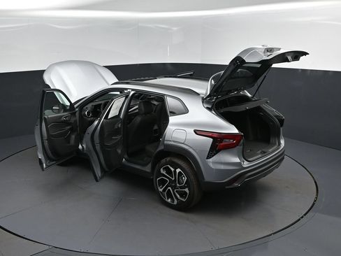New 2026 Chevrolet Trax RS w/ Sunroof Package FWD image 46