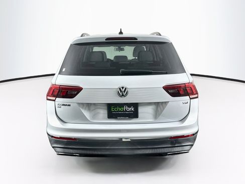 Used 2018 Volkswagen Tiguan SE FWD image 7