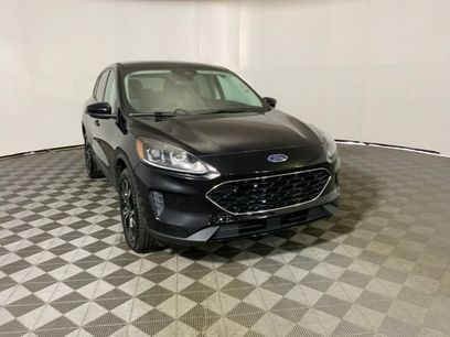 Used 2021 Ford Escape SE w/ SE Sport Appearance Package