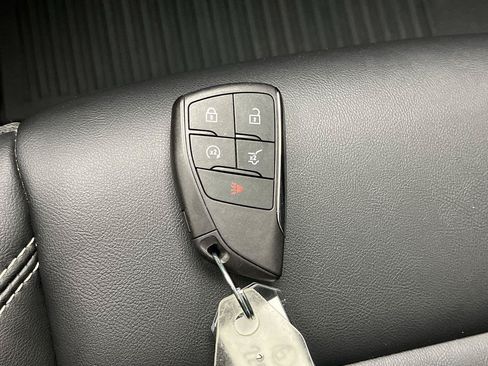 Used 2025 GMC Acadia Elevation w/ Elevation Premium Package AWD/4WD image 31