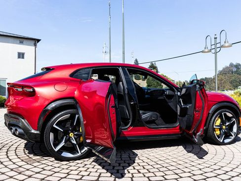 Used 2023 Ferrari Purosangue AWD/4WD image 16
