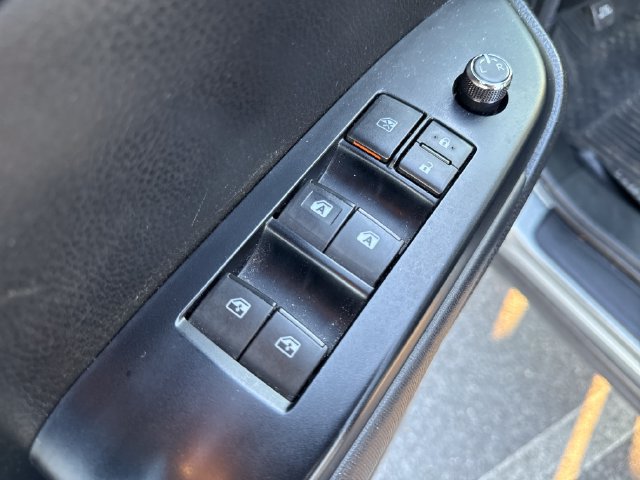 Used 2017 Toyota Highlander SE AWD/4WD image 26