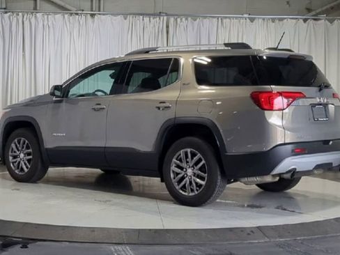 Used 2019 GMC Acadia SLT image 8