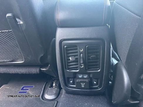 Used 2024 Dodge Durango GT image 15