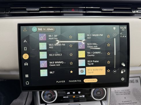 Used 2023 Land Rover Range Rover SV image 21