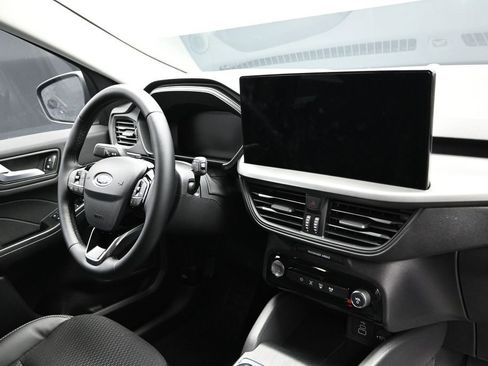 New 2026 Ford Escape SE FWD image 16