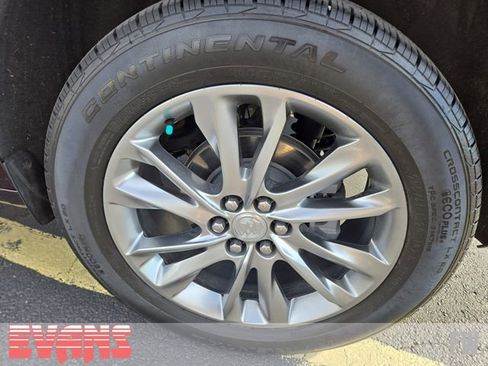 Used 2022 Buick Enclave Avenir w/ Avenir Technology Package image 26