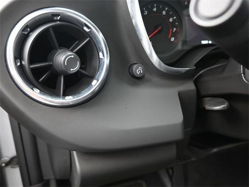 Used 2018 Chevrolet Camaro LT w/ Technology Package image 21