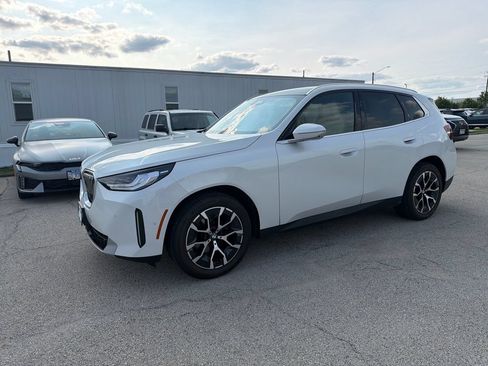 Used 2025 BMW X3 xDrive30i w/ Premium Package AWD/4WD image 1