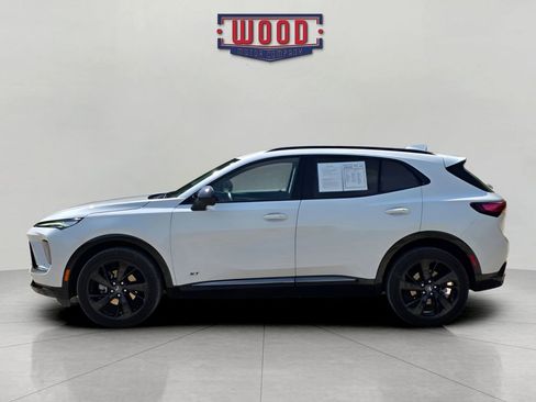 Used 2024 Buick Envision Sport Touring AWD/4WD image 4