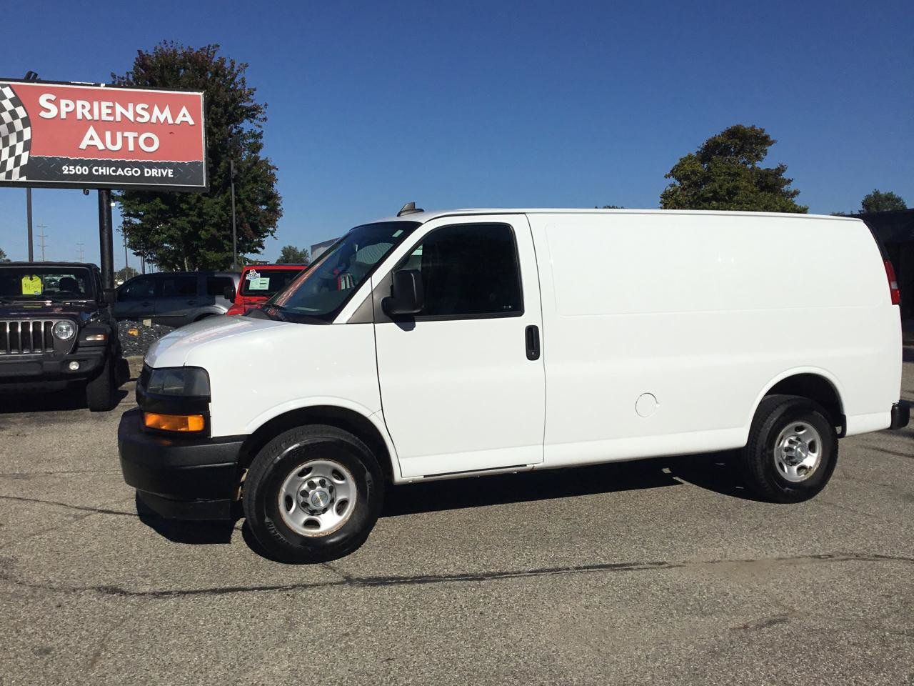 Used 2020 Chevrolet Express 2500 RWD image 11