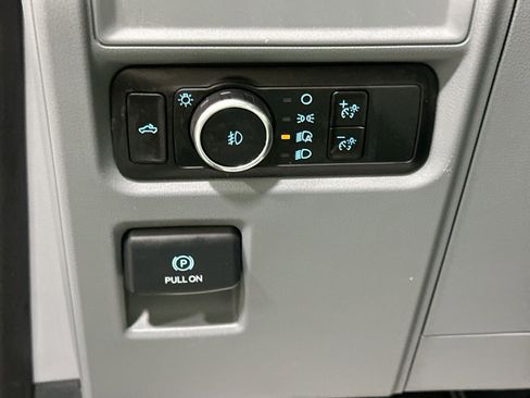 Used 2023 Ford F150 XL w/ XL Chrome Appearance Package image 17