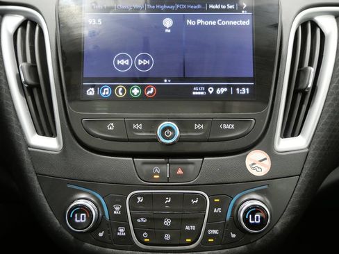 Used 2024 Chevrolet Malibu LT FWD image 20