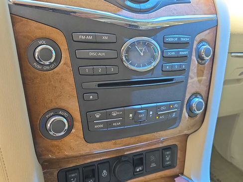 Used 2013 INFINITI QX56 4WD w/ Theater Pkg image 18