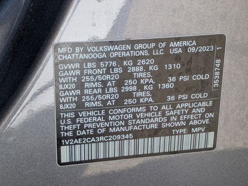 Used 2024 Volkswagen Atlas Cross Sport SEL R-Line AWD/4WD image 32