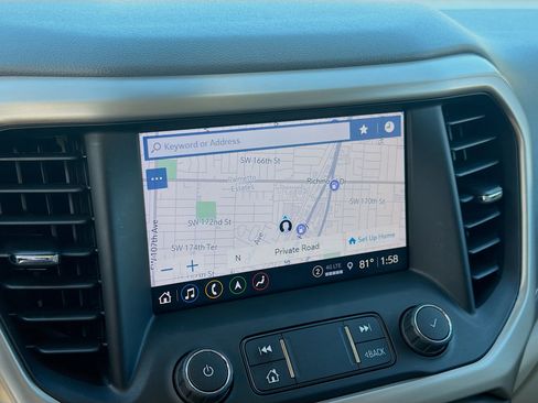 Used 2022 GMC Acadia Denali w/ Denali Ultimate Package image 13