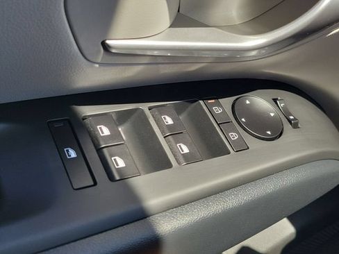 New 2026 Hyundai Tucson Blue SE FWD image 18