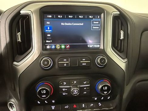 Used 2020 Chevrolet Silverado 2500 LTZ AWD/4WD image 24