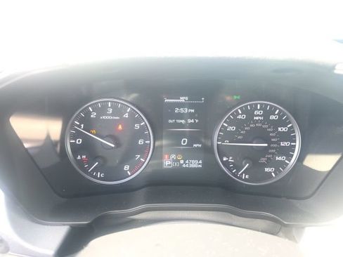 Used 2024 Subaru Crosstrek 2.0i Premium w/ Crosstrek Mirror Package AWD/4WD image 5