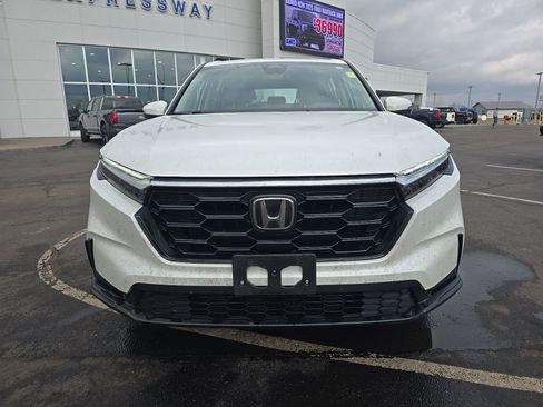 Used 2024 Honda CR-V LX image 2